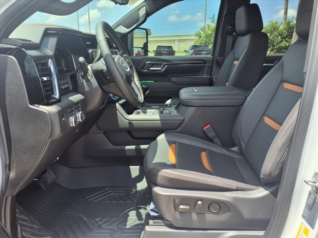 2025 GMC Sierra 2500HD AT4