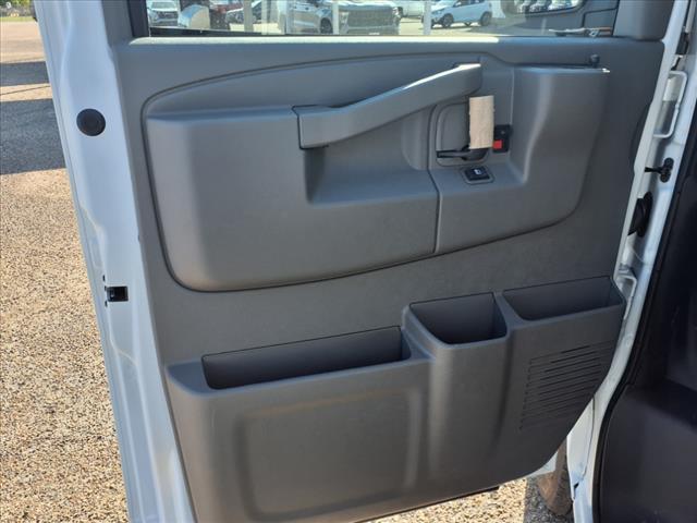 2025 GMC Savana 2500