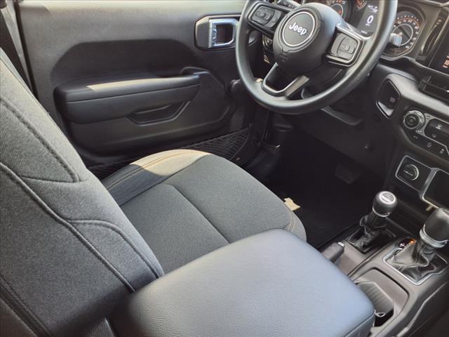 2024 Jeep Gladiator Sport