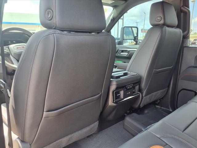 2025 GMC Sierra 2500HD AT4