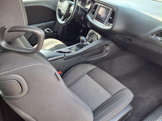2022 Dodge Challenger SXT
