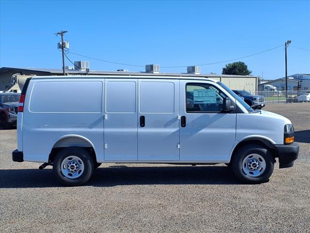 2025 GMC Savana 2500