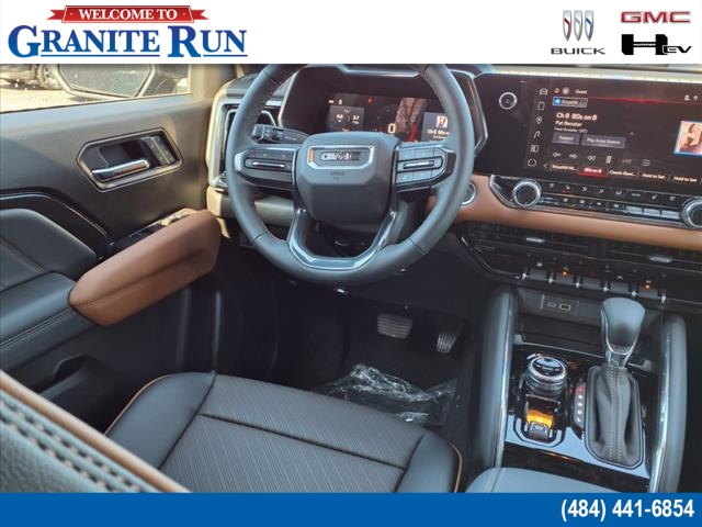 2025 GMC Canyon 4WD AT4