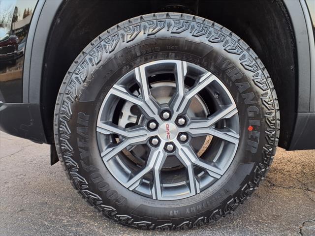 2025 GMC Acadia AWD AT4