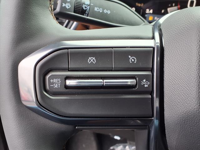 2025 GMC Canyon 4WD AT4