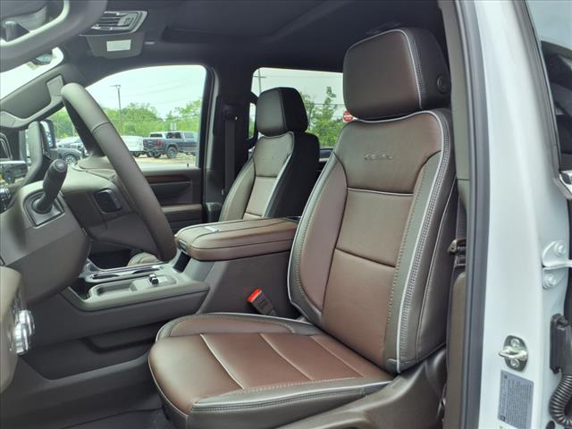 2025 GMC Sierra 2500HD Denali