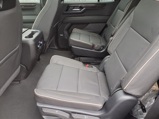2025 GMC Yukon Elevation