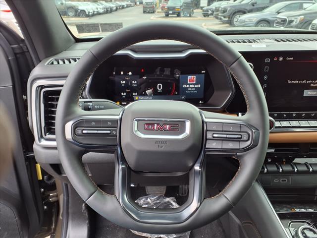 2025 GMC Canyon 4WD AT4
