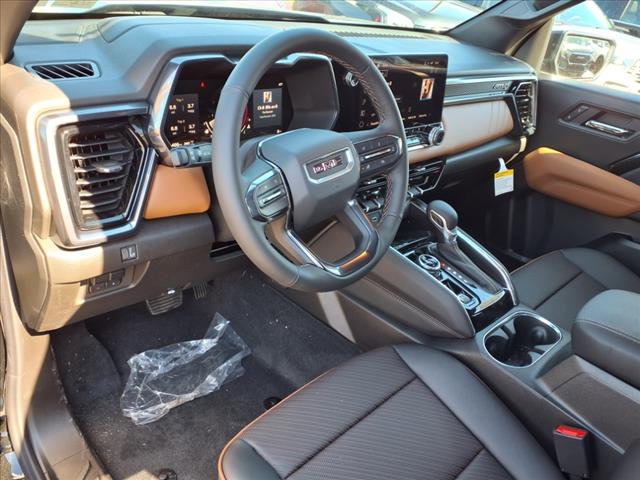 2025 GMC Canyon 4WD AT4