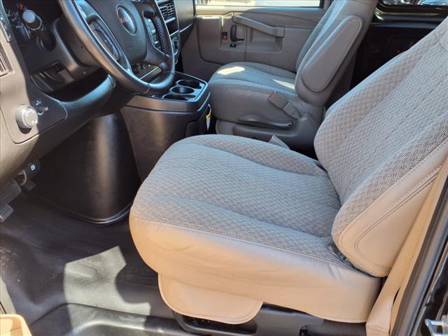 2023 GMC Savana 2500