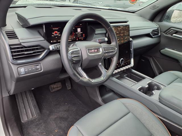 2024 GMC Acadia AWD AT4