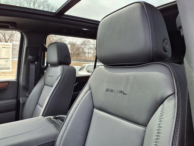 2025 GMC Yukon XL Denali