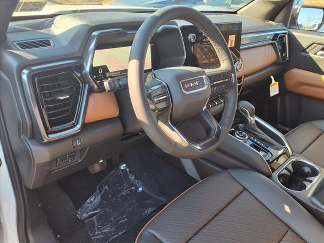2025 GMC Canyon 4WD AT4