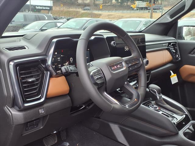 2025 GMC Canyon 4WD AT4
