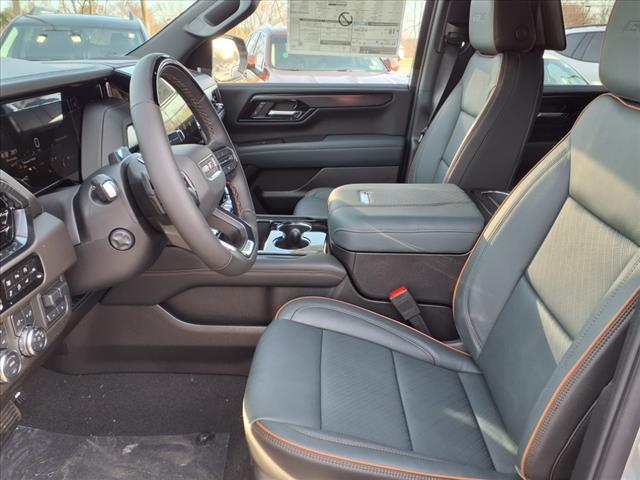 2025 GMC Yukon XL AT4