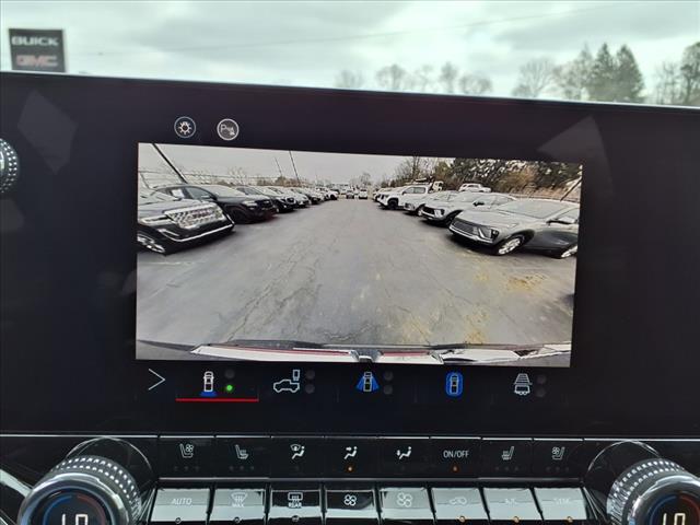 2025 GMC Canyon 4WD AT4