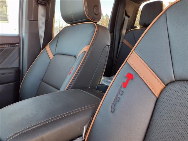 2025 GMC Canyon 4WD AT4