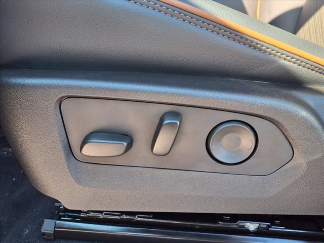2025 GMC Canyon 4WD AT4