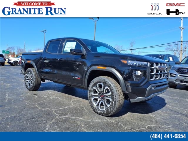 2025 GMC Canyon 4WD AT4
