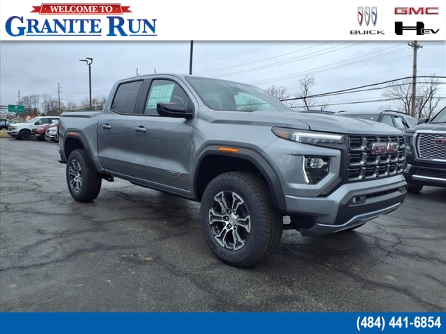 2025 GMC Canyon 4WD AT4