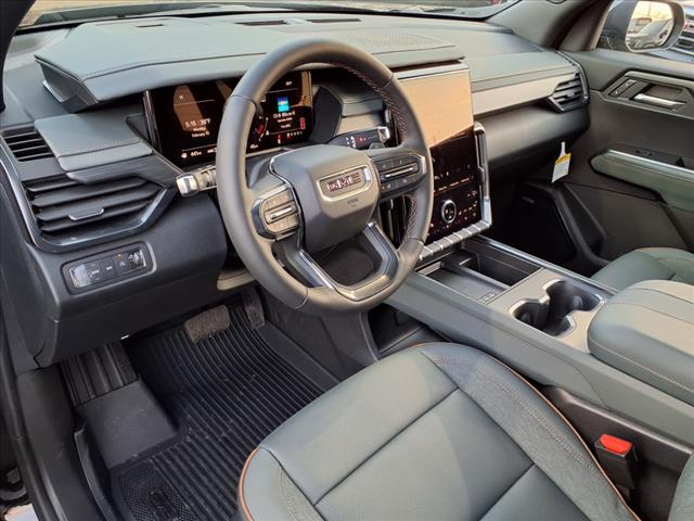 2025 GMC Acadia AWD AT4