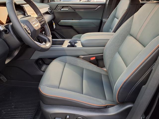 2025 GMC Acadia AWD AT4