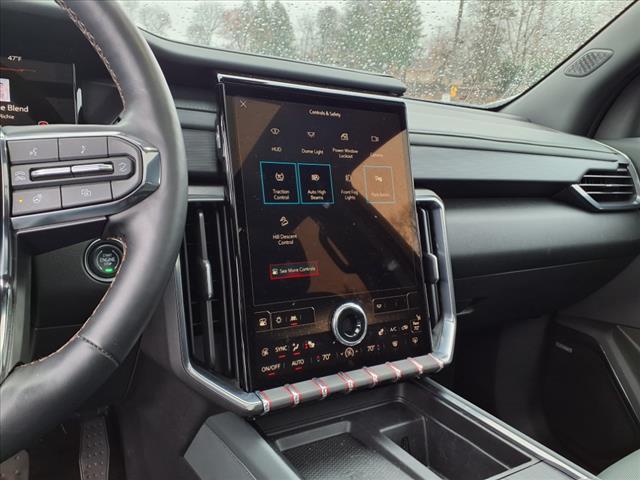 2024 GMC Acadia AWD AT4