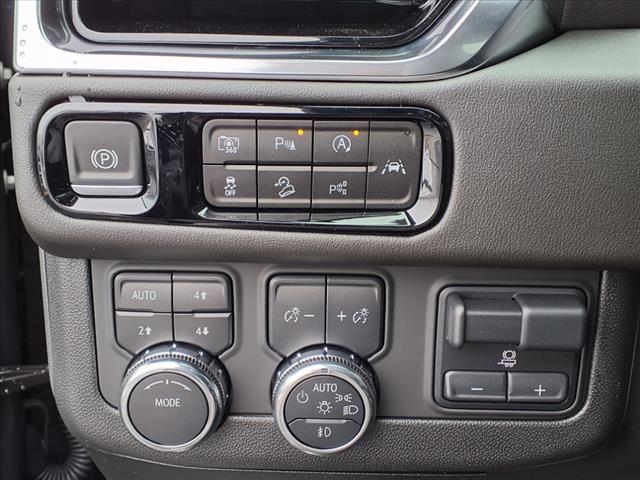 2025 GMC Yukon Elevation