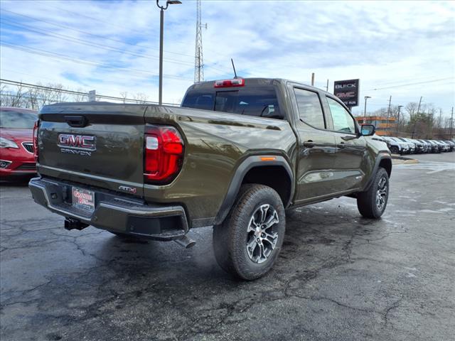 2025 GMC Canyon 4WD AT4