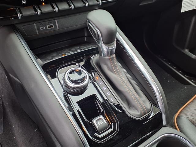 2025 GMC Canyon 4WD AT4