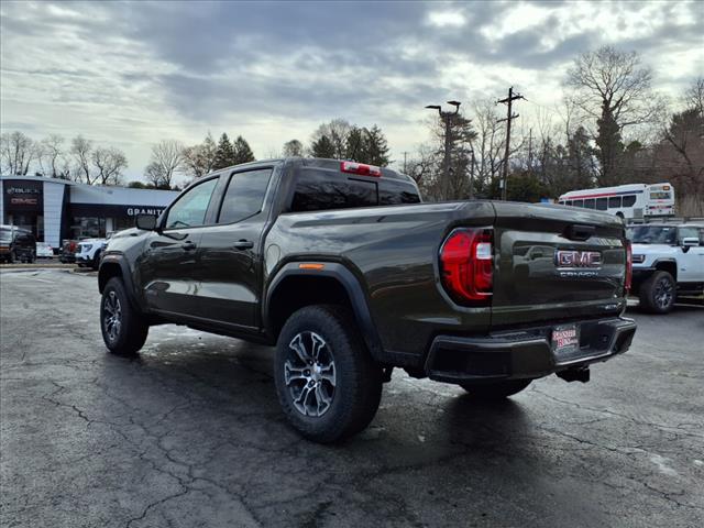 2025 GMC Canyon 4WD AT4