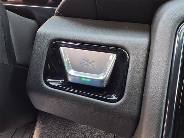 2025 GMC Yukon XL AT4