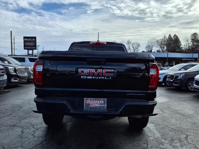 2025 GMC Canyon 4WD Denali