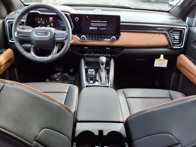 2025 GMC Canyon 4WD AT4