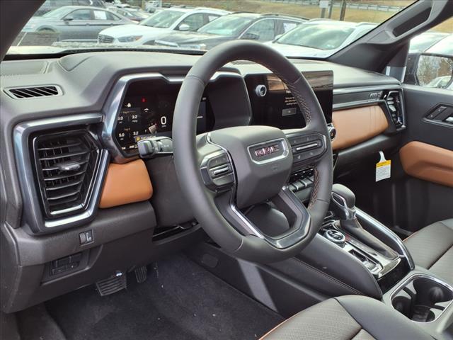 2025 GMC Canyon 4WD AT4