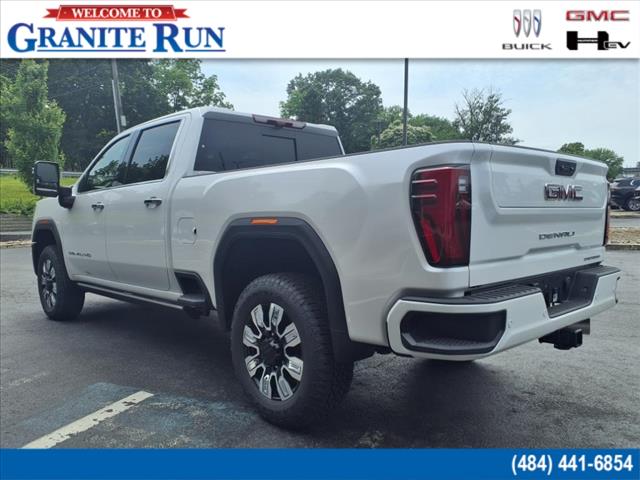 2025 GMC Sierra 2500HD Denali