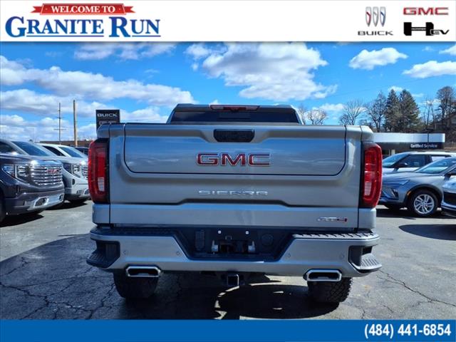 2025 GMC Sierra 1500 AT4