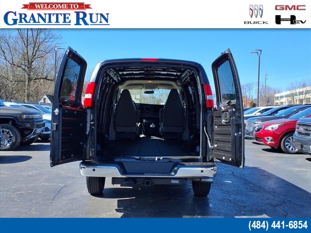 2023 GMC Savana 2500