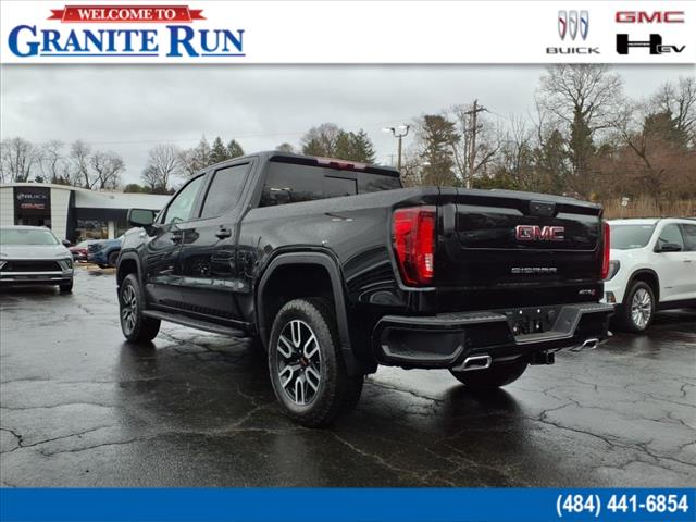 2025 GMC Sierra 1500 AT4