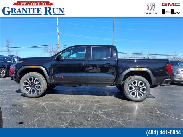 2025 GMC Canyon 4WD AT4