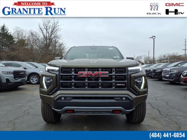 2025 GMC Canyon 4WD AT4