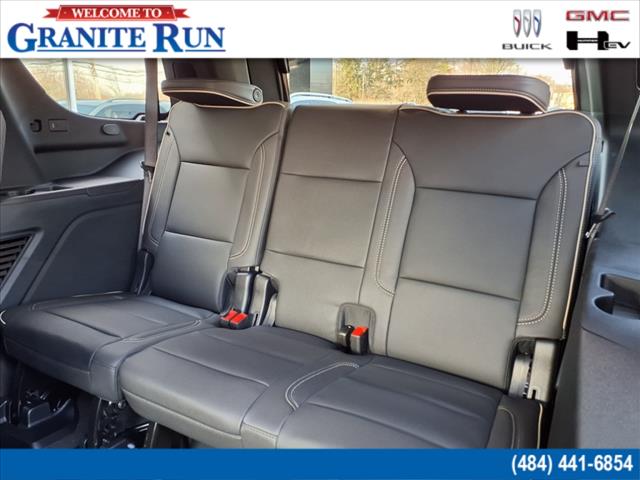 2025 GMC Yukon Elevation