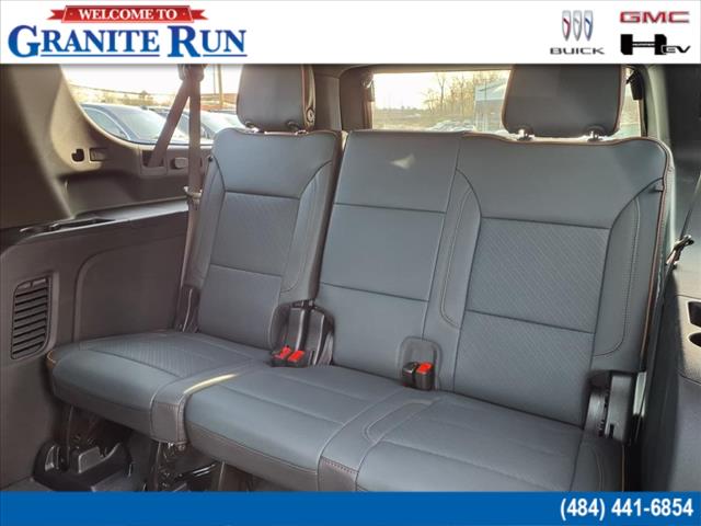 2025 GMC Yukon XL AT4