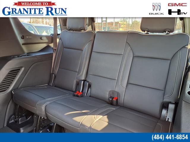 2025 GMC Yukon Elevation