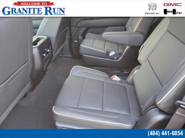 2025 GMC Yukon Elevation
