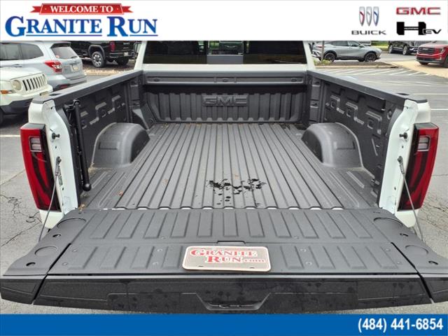 2025 GMC Sierra 2500HD SLT