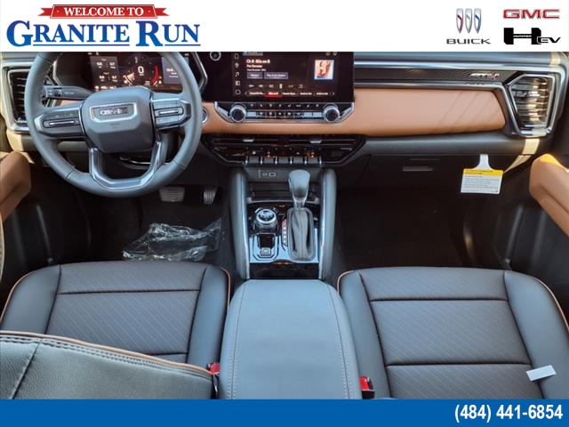 2025 GMC Canyon 4WD AT4