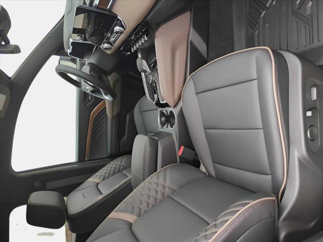 2025 GMC Canyon Denali