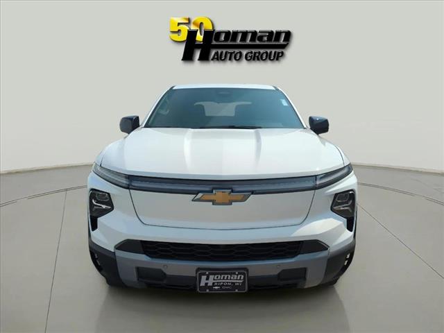2025 Chevrolet Silverado EV LT