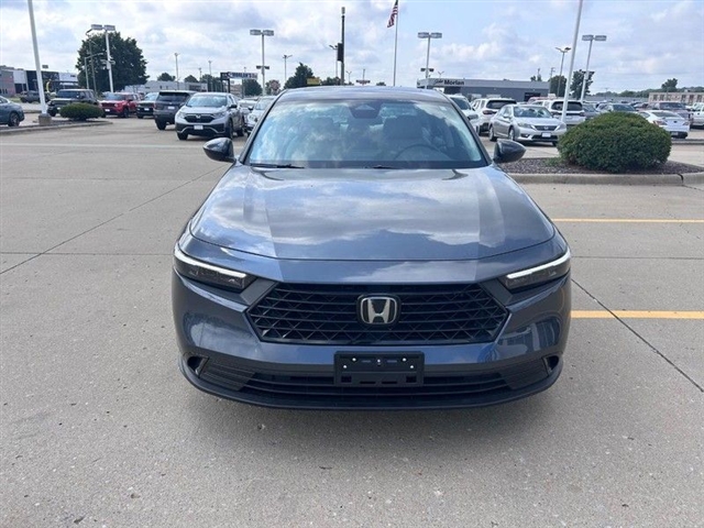 2025 Honda Accord SE - Photo 10